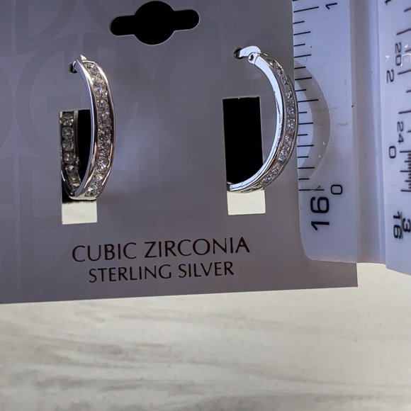 Hoop Earrings sterling silver and cubic zirconia - Picture 4 of 4